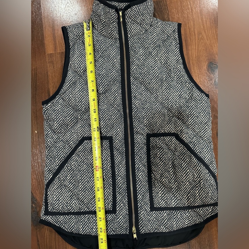 J Crew Women's Fall Vest Black Herringbone Quilted Full Zip Up Mock Neck Size XS - Picture 2 of 6